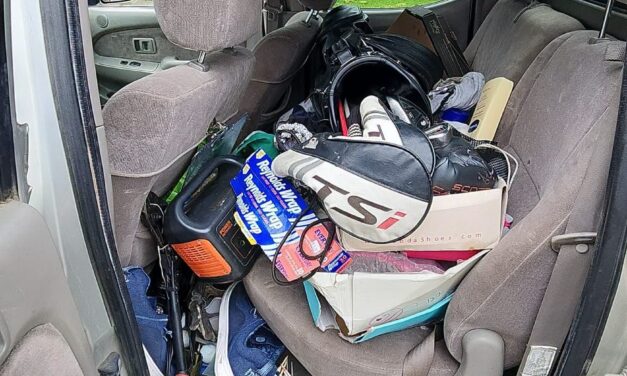 Suspect Arrested After Allegedly Trying to Sell Stolen Golf Clubs on Facebook Marketplace